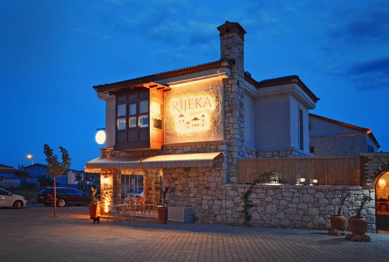 Rijeka Alacati เซสเม ภายนอก รูปภาพ